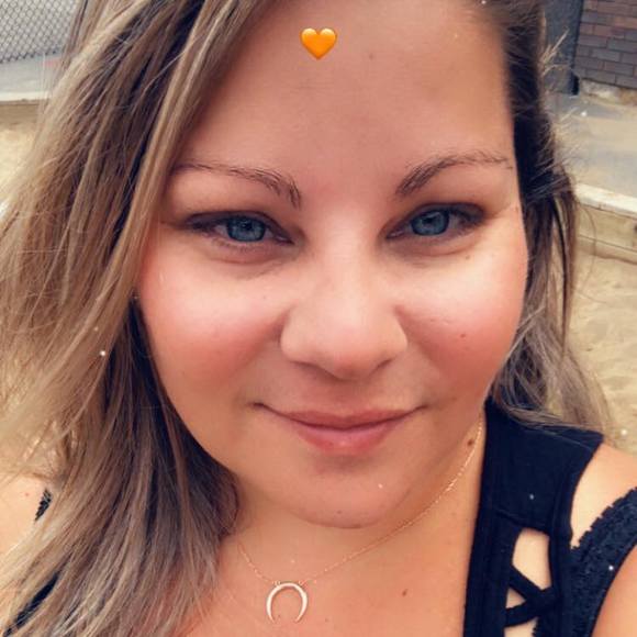 Meet your Posher, Candice - Picture 1 of 1